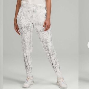 Lululemon Warm Down Jogger Thread Dye Mid Rise Size 12